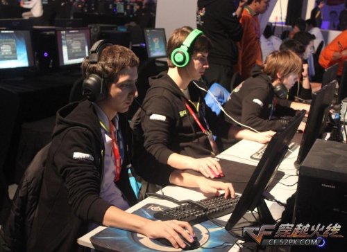 KT赛后群访 主教练：三个S12冠军选手很有热情，他们还有夺冠梦想