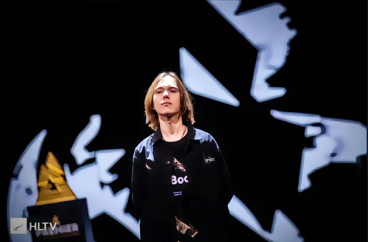 EDG官宣：Uzi（简自豪）正式加入EDG英雄联盟分部