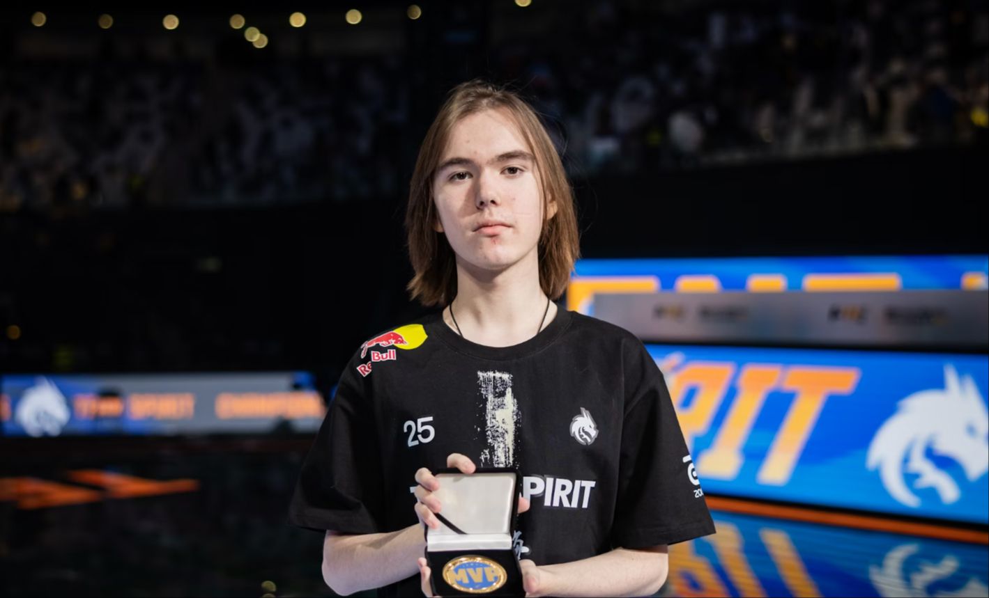 LOL全球总决赛激战正酣，LCK和LPL或将无法避免内战